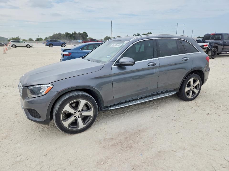 2016 MERCEDES-BENZ GLC 300