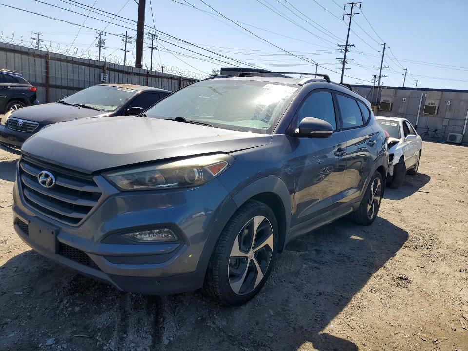 2016 HYUNDAI TUCSON SPORT